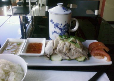 Hainan Chicken - Yummy Lunch at Qi Qi Shi Hainan Chicken - Yummy Lunch at Qi Qi Shi