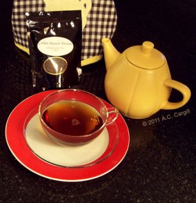 Tea_Blog_ETS-GHYunnan002a Golden Heaven Yunnan in the cup