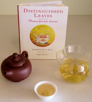 Enjoying Dong Ding Oolong whilst reading Distinguished Leaves – Poems for Tea Lovers Enjoying Dong Ding Oolong whilst reading Distinguished Leaves – Poems for Tea Lovers