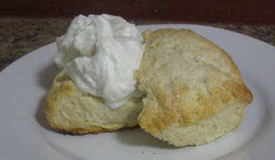 Pomegranate Vanilla Scones with Pomegranate Whipped Cream Pomegranate Vanilla Scones with Pomegranate Whipped Cream