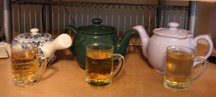 In the cup, ready to sample, left to right: Castleton, Jungpana, Phoosbering. In the cup, ready to sample, left to right: Castleton, Jungpana, Phoosbering.