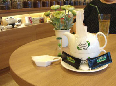 Land of Tea - Airy, modern, and comfortable Land of Tea - Airy, modern, and comfortable