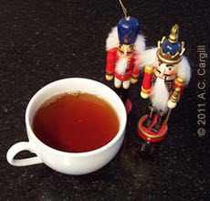 Flavorful and soothing Pomegranate Rosehip Black Tea can be sipped in a leisurely manner.
