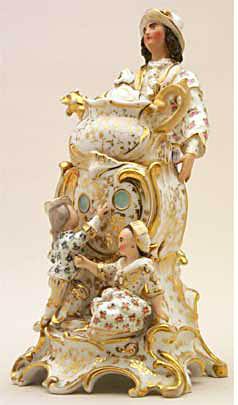 Rococo Teapot 397 from the Trenton Tennessee museum (Photo source: screen capture from site)