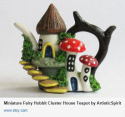 Miniature Fairy Hobbit Cluster House Teapot (Source: Yahoo! Images)