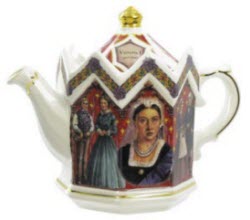 Sadler Queen Victoria teapot (Photo source: The English Tea Store)