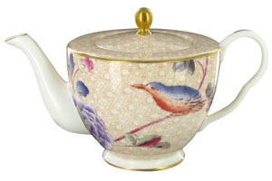 Doesn’t this Wedgwood Harlequin Cuckoo Teapot practically demand good manners? (ETS image)