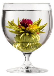 Spring into tea with this Flowering Tiffany Rose Melody Green Tea (ETS image) Spring into tea with this Flowering Tiffany Rose Melody Green Tea (ETS image)