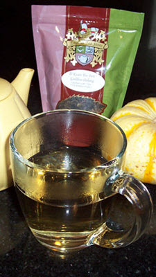 A bit of Ti Kuan Yin to go with those banana goodies. (Photo by A.C. Cargill, all rights reserved.)