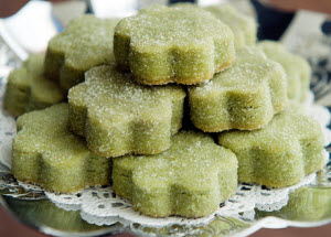 Matcha Shortbread Cookies – all sparkly with sugar. (Screen capture from site)
