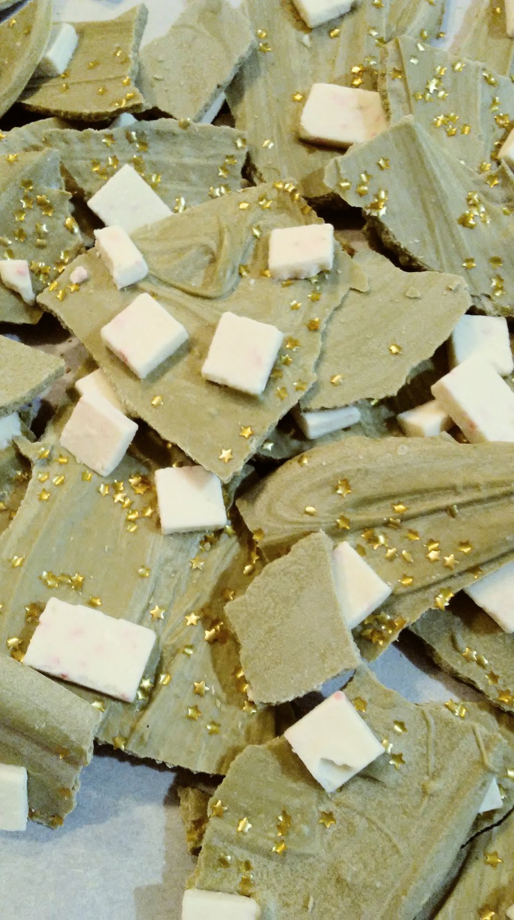 Peppermint Matcha Bark